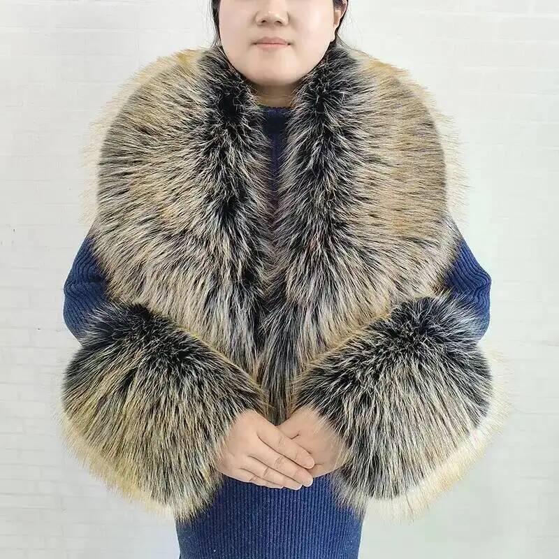 大きな女性用フェイクフォックスファースカーフ、冬用ジャケット - Winter Clothing Essentials のレビューと価格