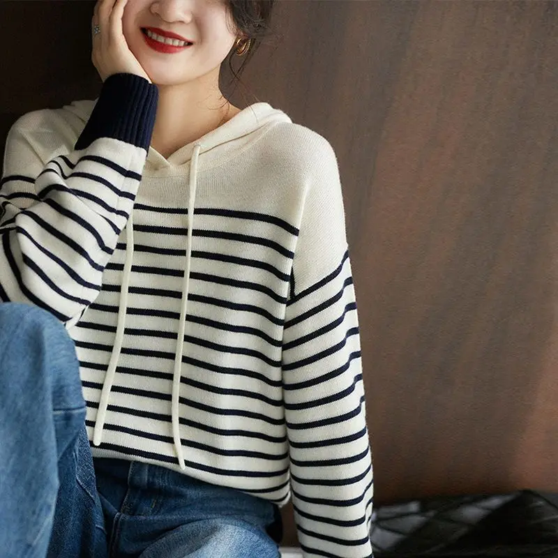 長袖ゆったりとしたパーカースウェットシャツ女性のための秋と冬 - Winter Clothing Essentials For Women のレビューと価格