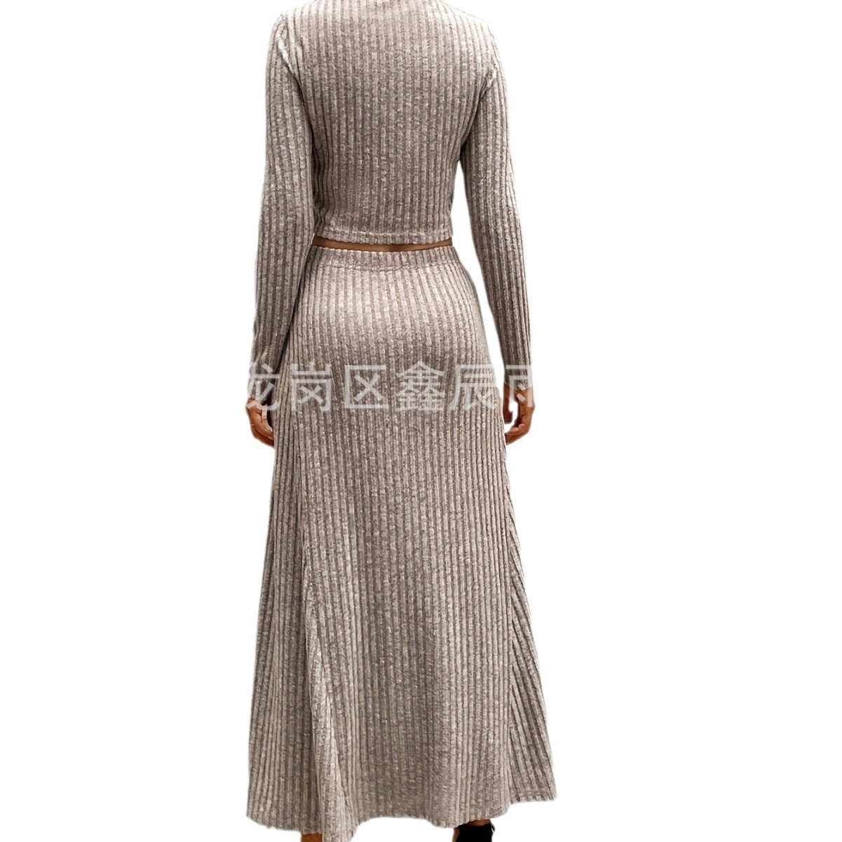 冬のレディース服2点セット スリム長袖ニットトラックスーツ  - Winter Clothing For のレビューと価格